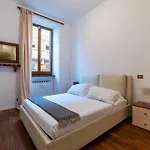 A Stone's Throw From The Colosseum! Appartamento