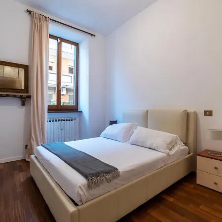 A Stone's Throw From The Colosseum! Appartamento