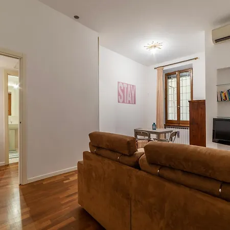 A Stone's Throw From The Colosseum!